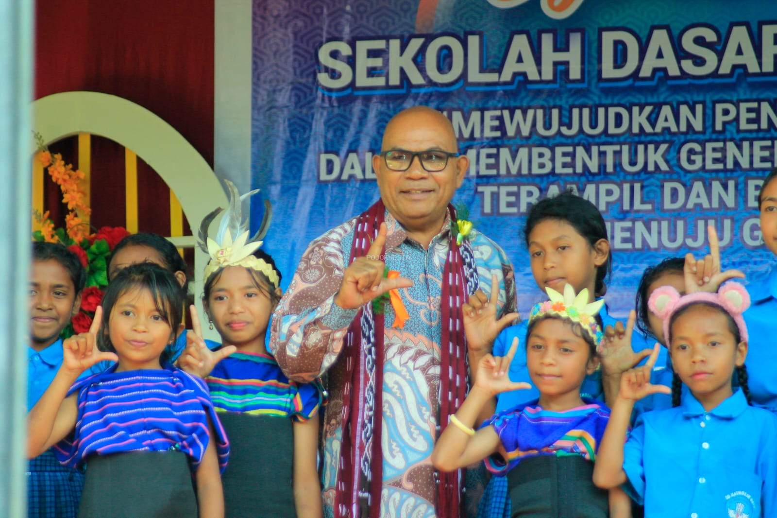 SDK Boto 100 Tahun: Dari Kaki Gunung Labalekan, Cahaya Ilmu Menyinari Lembata